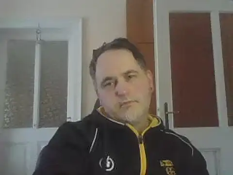 Snapshot of Szolga10 chatting on 12, 2, 2025 Szolga10 online show from 12, 2, 2025