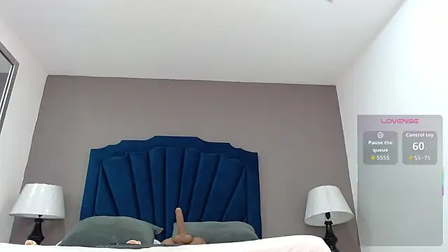 KatiaFosterr online show from 17, 12, 2025