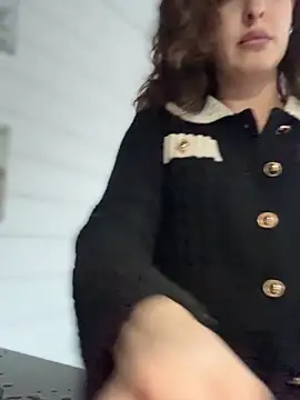 Snapshot of MollyBer chatting on 10, 4, 2026 MollyBer online show from 10, 4, 2026