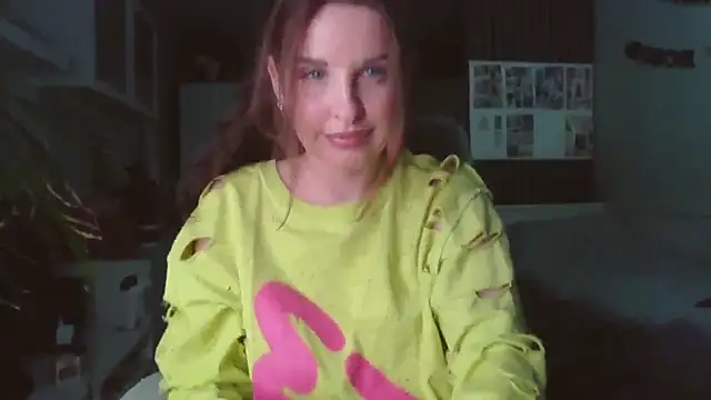 Snapshot of MollyBer chatting on 18, 4, 2026 MollyBer online show from 18, 4, 2026