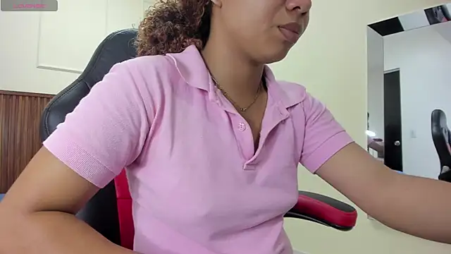 MELINAMARTINS online show from 11, 11, 2025