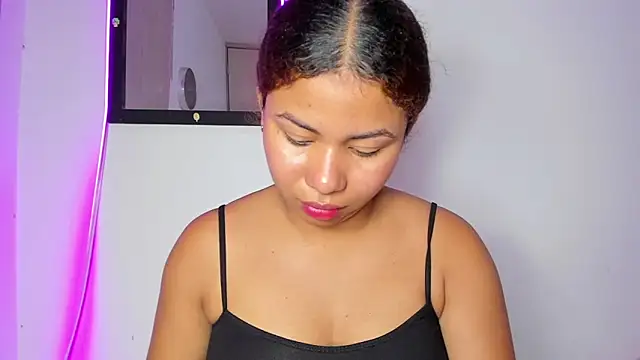MELINAMARTINS online show from 27, 5, 2026
