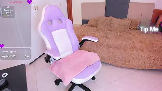 Snapshot of cristal_crossfitx chatting on 5, 3, 2026 cristal crossfitx online show from 5, 3, 2026