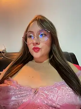 Snapshot of ValentinaOrtiz3 chatting on 9, 3, 2025 ValentinaOrtiz3 online show from 9, 3, 2025