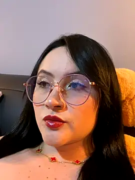ValentinaOrtiz3 online show from 30, 10, 2025