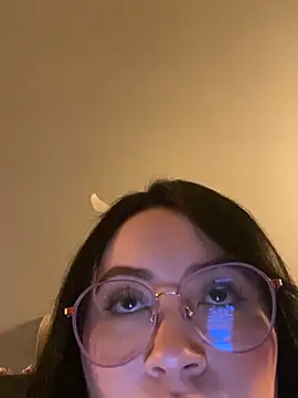 Snapshot of ValentinaOrtiz3 chatting on 6, 11, 2025 ValentinaOrtiz3 online show from 6, 11, 2025