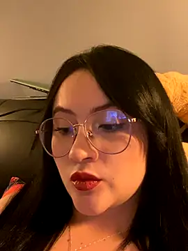 Snapshot of ValentinaOrtiz3 chatting on 15, 11, 2025 ValentinaOrtiz3 online show from 15, 11, 2025