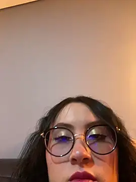 Snapshot of ValentinaOrtiz3 chatting on 18, 12, 2025 ValentinaOrtiz3 online show from 18, 12, 2025