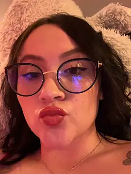 Snapshot of ValentinaOrtiz3 chatting on 18, 3, 2026 ValentinaOrtiz3 online show from 18, 3, 2026