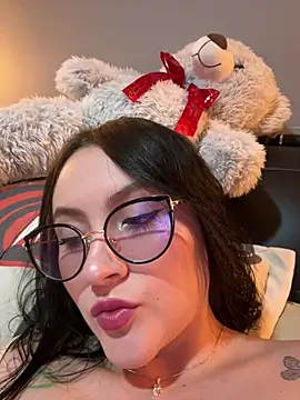 Snapshot of ValentinaOrtiz3 chatting on 9, 4, 2026 ValentinaOrtiz3 online show from 9, 4, 2026