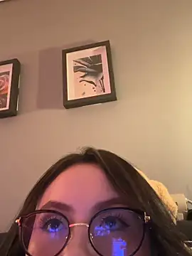Snapshot of ValentinaOrtiz3 chatting on 22, 4, 2026 ValentinaOrtiz3 online show from 22, 4, 2026