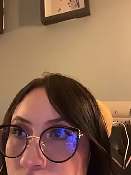Snapshot of ValentinaOrtiz3 chatting on 29, 4, 2026 ValentinaOrtiz3 online show from 29, 4, 2026