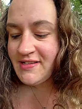 Snapshot of justtess chatting on 2, 10, 2025 justtess online show from 2, 10, 2025