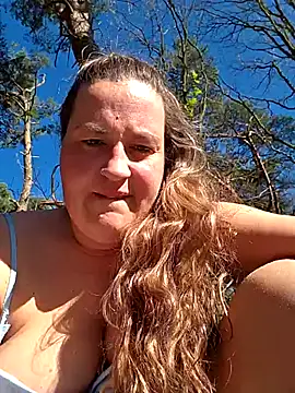 Snapshot of justtess chatting on 7, 4, 2026 justtess online show from 7, 4, 2026