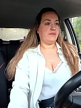 Snapshot of justtess chatting on 15, 4, 2026 justtess online show from 15, 4, 2026