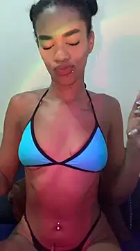 Snapshot of Mirellysbs1 chatting on 16, 12, 2025 Mirellysbs1 online show from 16, 12, 2025