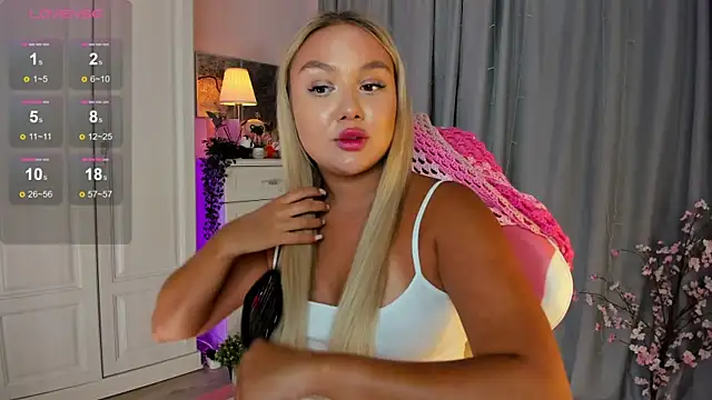 Snapshot of _Loneve__ chatting on 17, 9, 2025  Loneve   online show from 17, 9, 2025