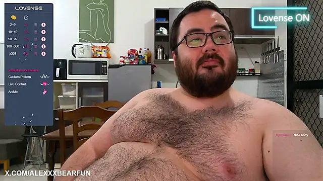 Snapshot of alexxxbear chatting on 1, 3, 2025 alexxxbear online show from 1, 3, 2025