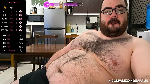 Snapshot of alexxxbear chatting on 14, 9, 2025 alexxxbear online show from 14, 9, 2025