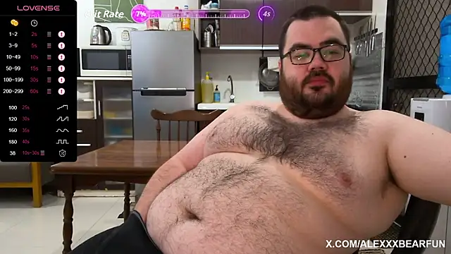 Snapshot of alexxxbear chatting on 19, 9, 2025 alexxxbear online show from 19, 9, 2025