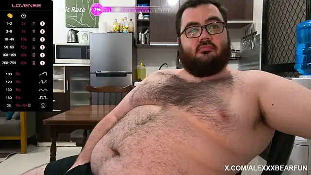 Snapshot of alexxxbear chatting on 19, 10, 2025 alexxxbear online show from 19, 10, 2025