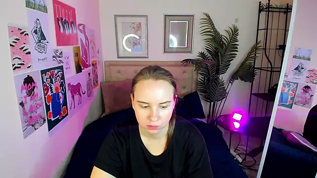Snapshot of Lika_0ne chatting on 13, 4, 2026 Lika 0ne online show from 13, 4, 2026