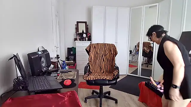 Snapshot of Chanel_Noire chatting on 30, 3, 2026 Chanel Noire online show from 30, 3, 2026