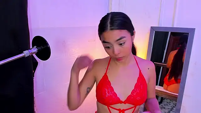 Snapshot of lanna_brunette chatting on 7, 5, 2026 lanna brunette online show from 7, 5, 2026