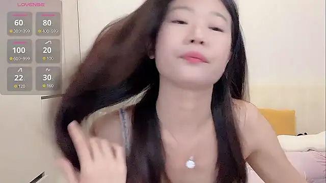 Snapshot of yunyun121 chatting on 16, 11, 2025 yunyun121 online show from 16, 11, 2025