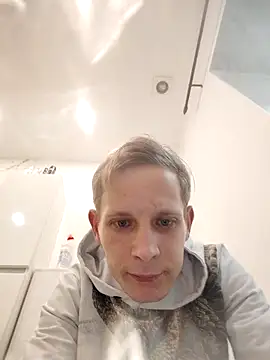 Kamilll94xh online show from 16, 11, 2025