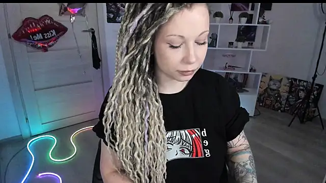 HoneySallyMoore online show from 15, 4, 2026