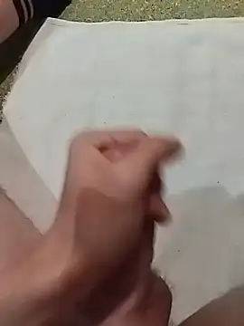 Snapshot of jojolecochon1 chatting on 23, 11, 2025 jojolecochon1 online show from 23, 11, 2025