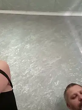 Snapshot of Greta_Tamar chatting on 9, 11, 2025 Greta Tamar online show from 9, 11, 2025