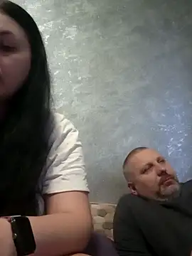 Snapshot of Greta_Tamar chatting on 4, 12, 2025 Greta Tamar online show from 4, 12, 2025