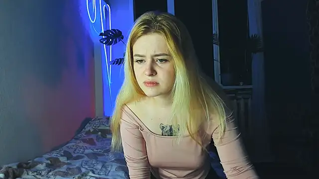 Snapshot of Alexa_Pirs chatting on 19, 2, 2025 Alexa Pirs online show from 19, 2, 2025