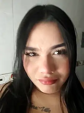 Snapshot of nikki_grey chatting on 16, 10, 2025 nikki grey online show from 16, 10, 2025