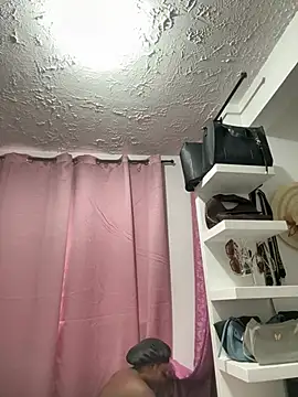 Daphnewalker   online show from 8, 2, 2026