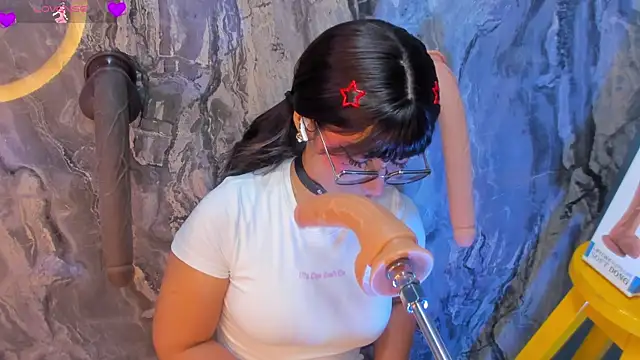 Snapshot of linda_sofi__ chatting on 28, 3, 2026 linda sofi online show from 28, 3, 2026