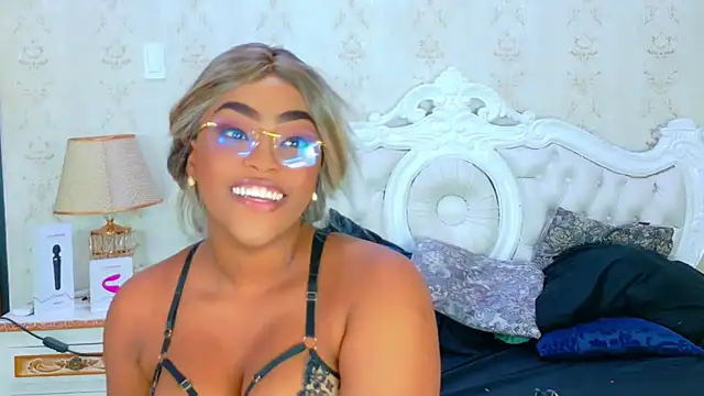 TianahGlow online show from 14, 10, 2025