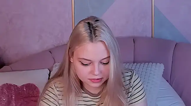 Snapshot of CLAIRE_VOGT chatting on 25, 2, 2025 CLAIRE VOGT online show from 25, 2, 2025