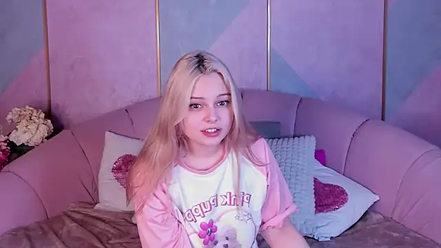 Snapshot of CLAIRE_VOGT chatting on 26, 2, 2025 CLAIRE VOGT online show from 26, 2, 2025