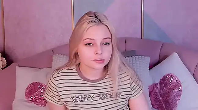 Snapshot of CLAIRE_VOGT chatting on 27, 2, 2025 CLAIRE VOGT online show from 27, 2, 2025