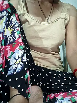 Snapshot of lovely----bhabhi chatting on 7, 11, 2025 lovely----bhabhi online show from 7, 11, 2025