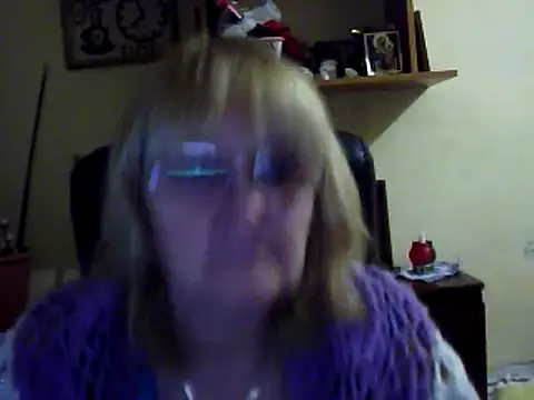 Snapshot of Violet5364 chatting on 2, 3, 2025 Violet5364 online show from 2, 3, 2025