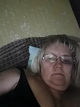 Snapshot of Violet5364 chatting on 3, 4, 2026 Violet5364 online show from 3, 4, 2026