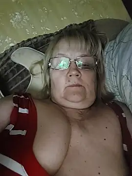 Snapshot of Violet5364 chatting on 8, 4, 2026 Violet5364 online show from 8, 4, 2026