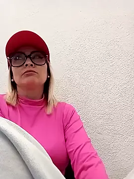 Snapshot of CandieGilson__ chatting on 12, 10, 2025 CandieGilson   online show from 12, 10, 2025