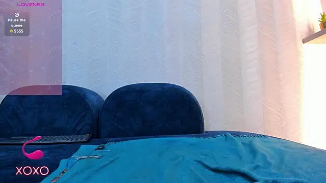 Snapshot of Naomii_Viper chatting on 2, 7, 2026 Naomii Viper online show from 2, 7, 2026