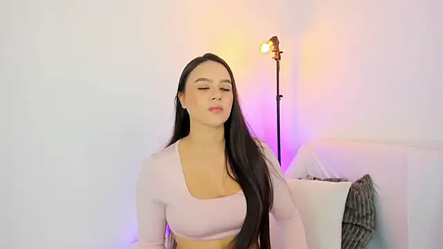 Snapshot of NicoleVegaa_ chatting on 27, 9, 2025 NicoleVegaa  online show from 27, 9, 2025