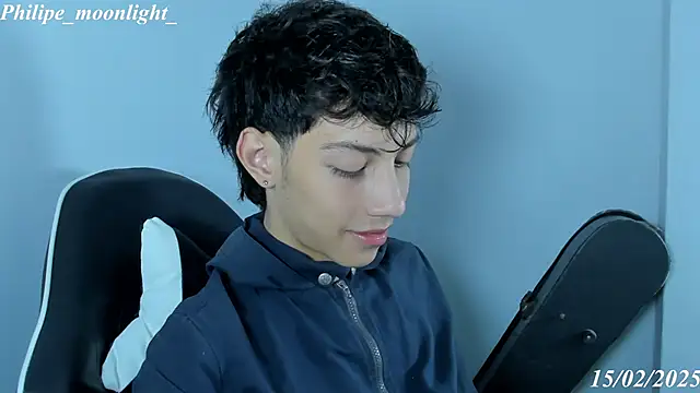 philipe moonlight  online show from 15, 2, 2025